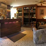 Cit'hotel Cigalas