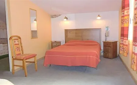Cit'hotel Cigalas מלון Villeneuve-lès-Béziers