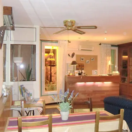 酒店 Cit'hotel Cigalas Villeneuve-lès-Béziers