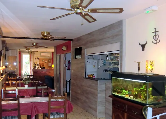 Cit'hotel Cigalas Szálloda 2*